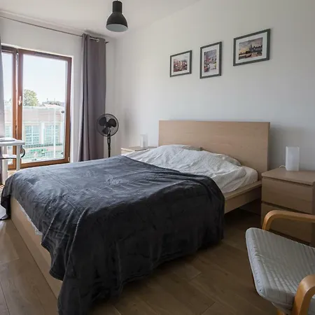 Modern, Spacious Apartment, Great Location! Διαμέρισμα *